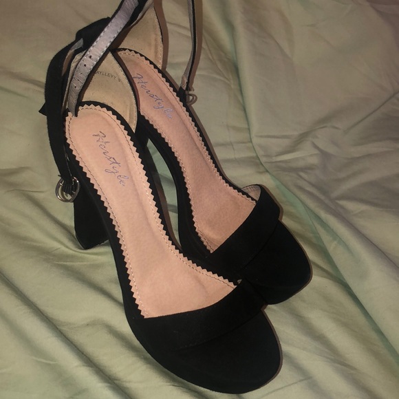 Black Suede Block Heel - Picture 2 of 4